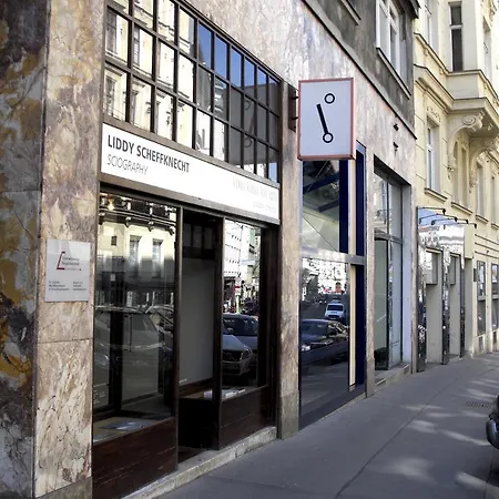 Operastreet Black & White Vienna Exterior photo